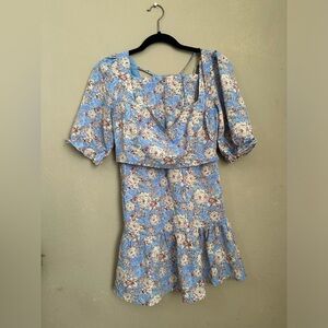 Forever 21 crop top and skirt set color blue size Medium.